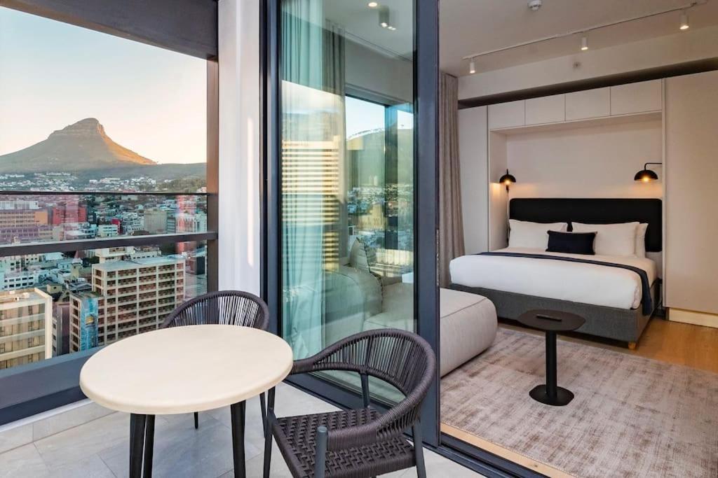 Stunning Studio - The Rubik * Cape Town